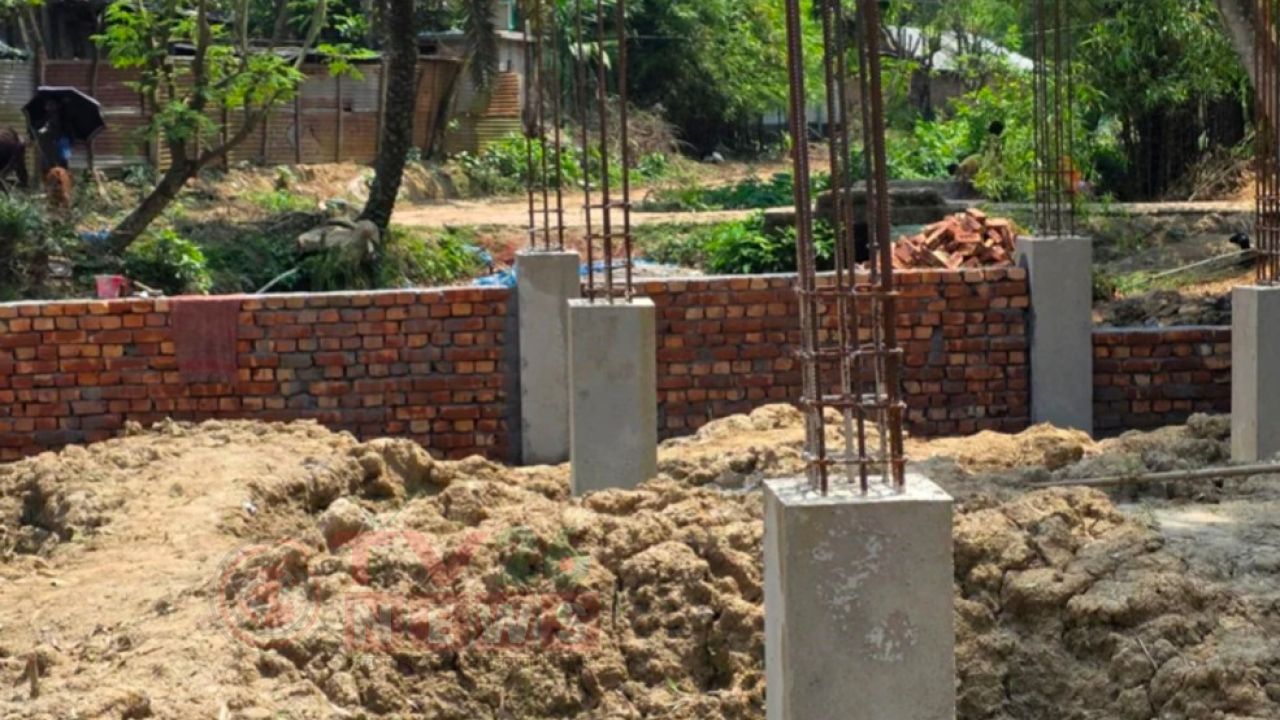 কালভার্ট বন্ধ করে বাড়ি নির্মাণ কৃষিজমিতে জলাবদ্ধতার শঙ্কা