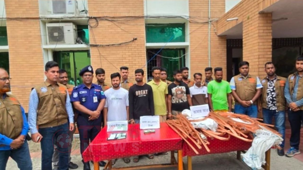 লালপুরে জুট মিলে ডাকাতির রহস্য উদঘাটন, ৬ ডাকাত গ্রেপ্তার