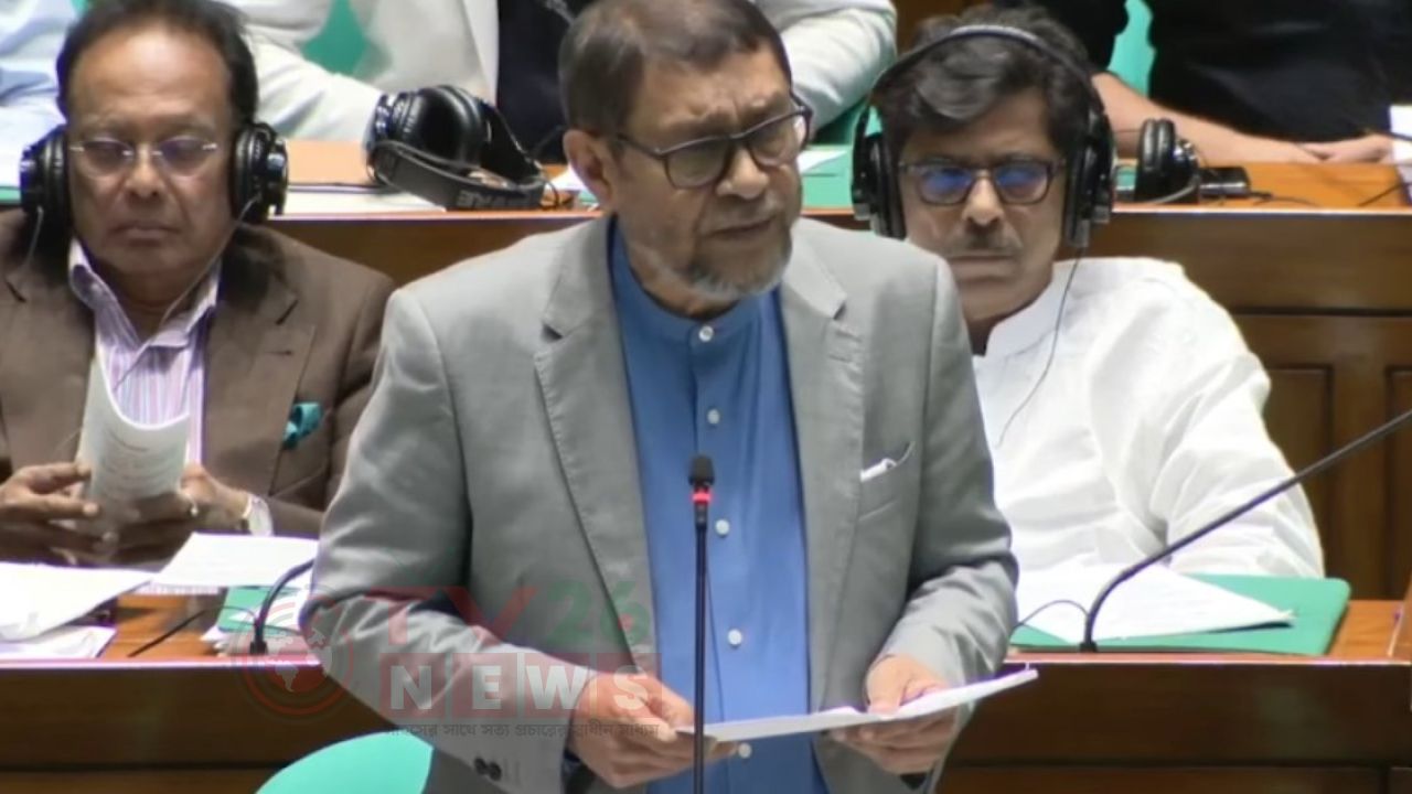 ডেঙ্গু মোকাবিলায় পায়জামা ও লম্বা করে লুঙ্গি পরার পরামর্শ স্বাস্থ্যমন্ত্রীর