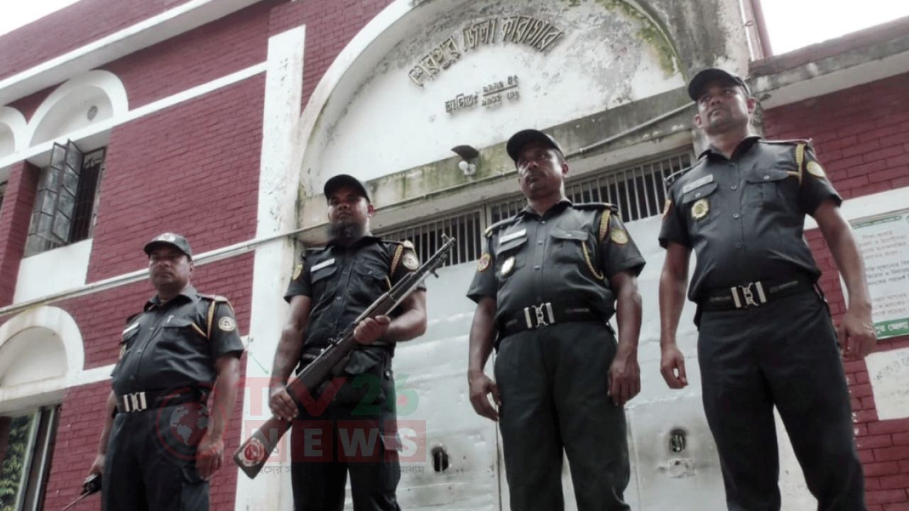 দুই বছরেও ধরা পড়েনি শেরপুর কারাগারের ৩৪৫ পলাতক বন্দি, উদ্ধার হয়নি ১১৪৩ রাউন্ড গুলি