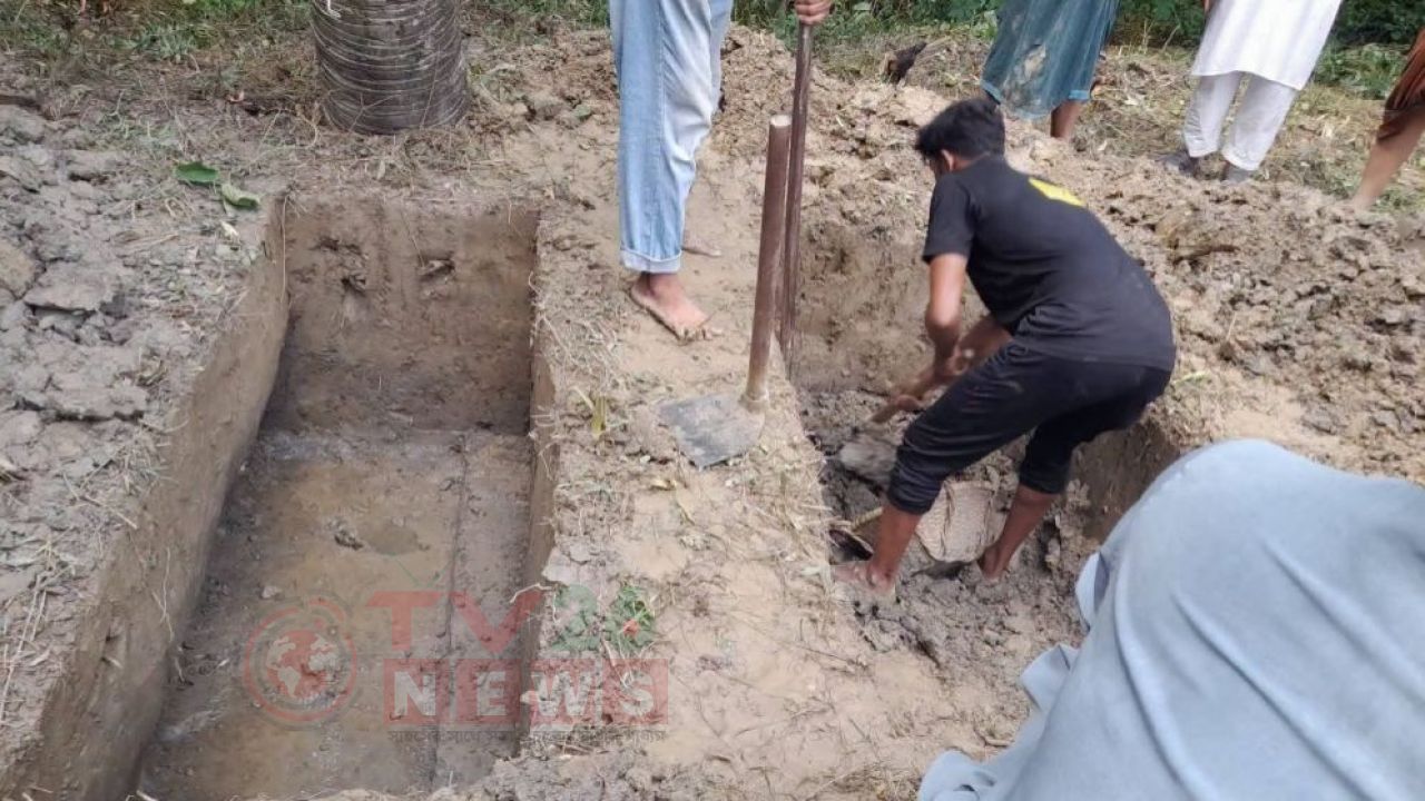 স্বামীর জানাজার পাঁচ মিনিট আগে স্ত্রীর মৃত্যু, পাশাপাশি দাফন