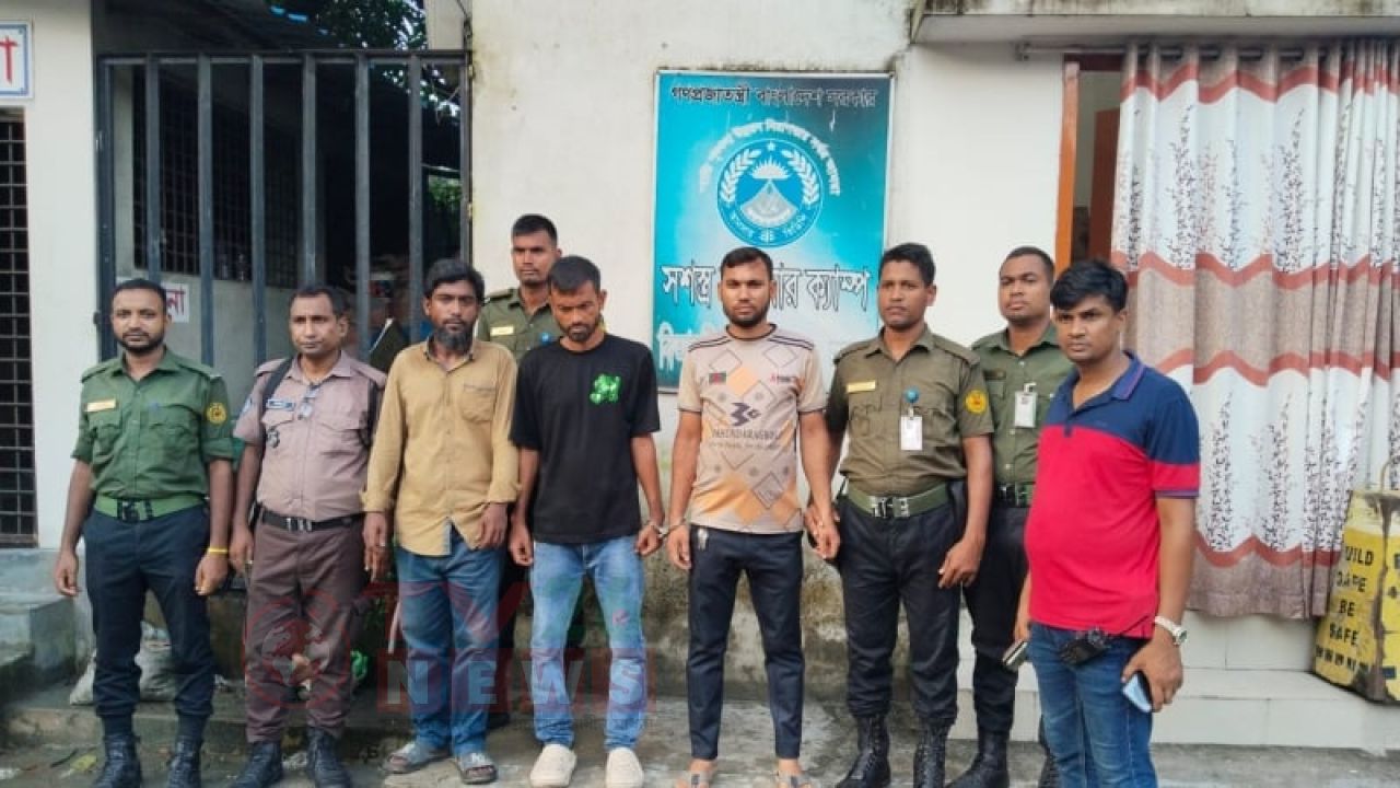 মিরপুর বিআরটিএতে মোবাইল কোর্টের অভিযান, তিনজনের কারাদণ্ড