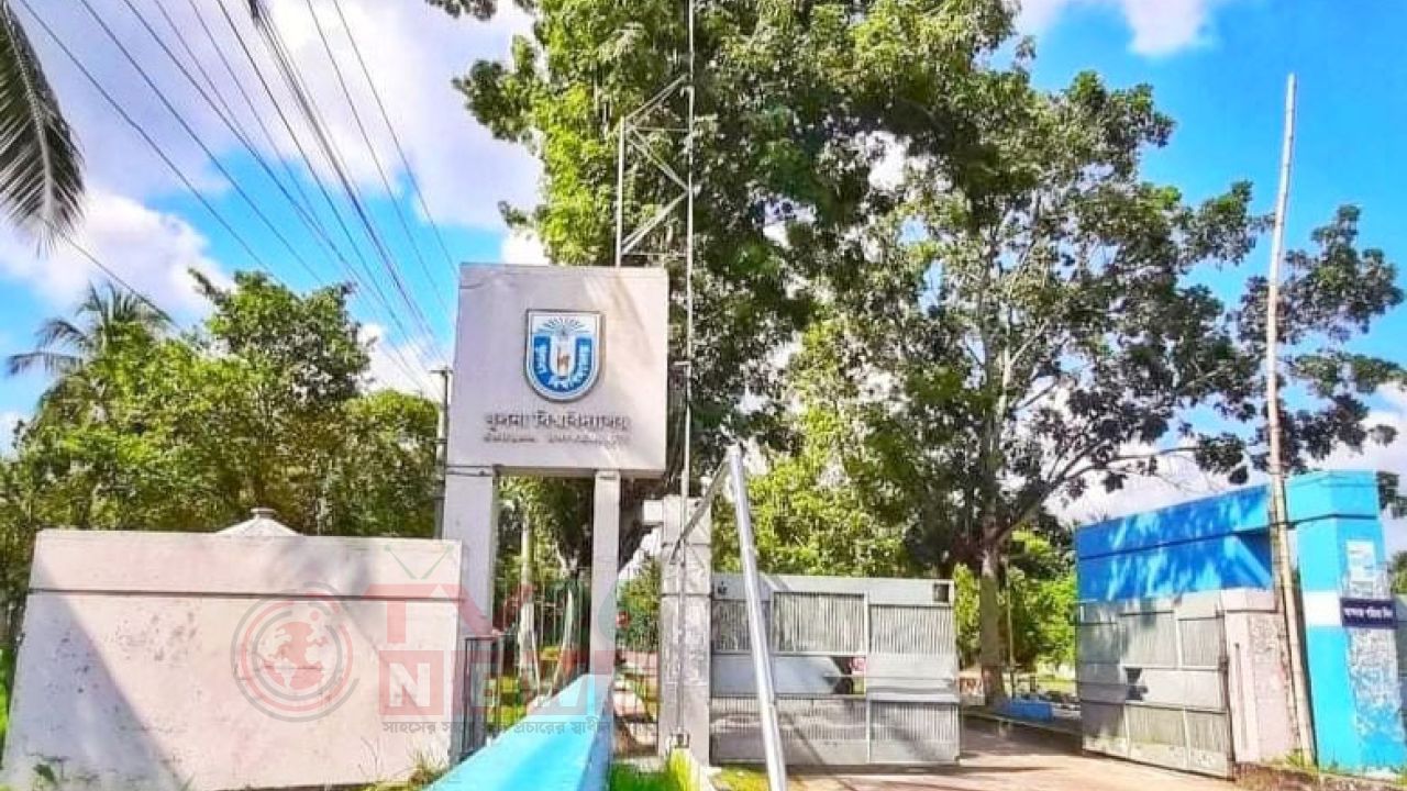 ডেঙ্গু প্রতিরোধে খুবিতে মশক নিধন কার্যক্রম জোরদার