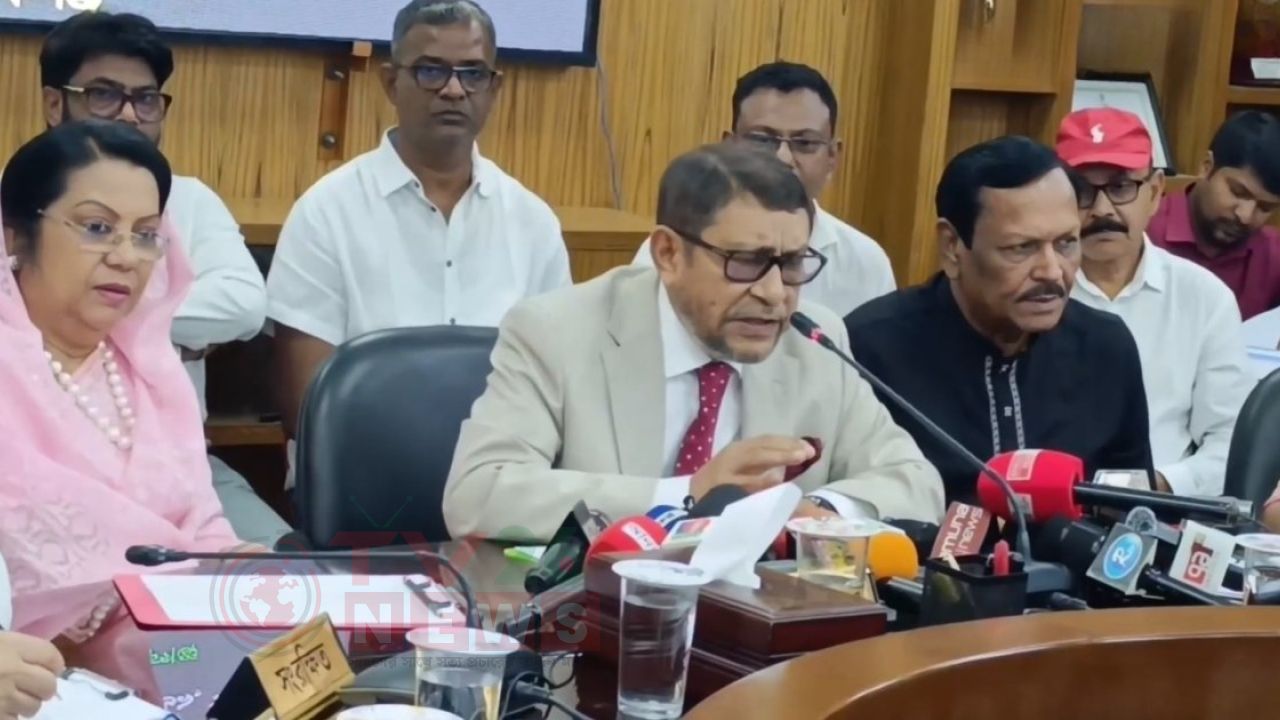 ফ্যাসিস্টদের দোসররাই দেশে নানা ধরনের কৃত্রিম সংকট তৈরি করছে: স্বাস্থ্যমন্ত্রী