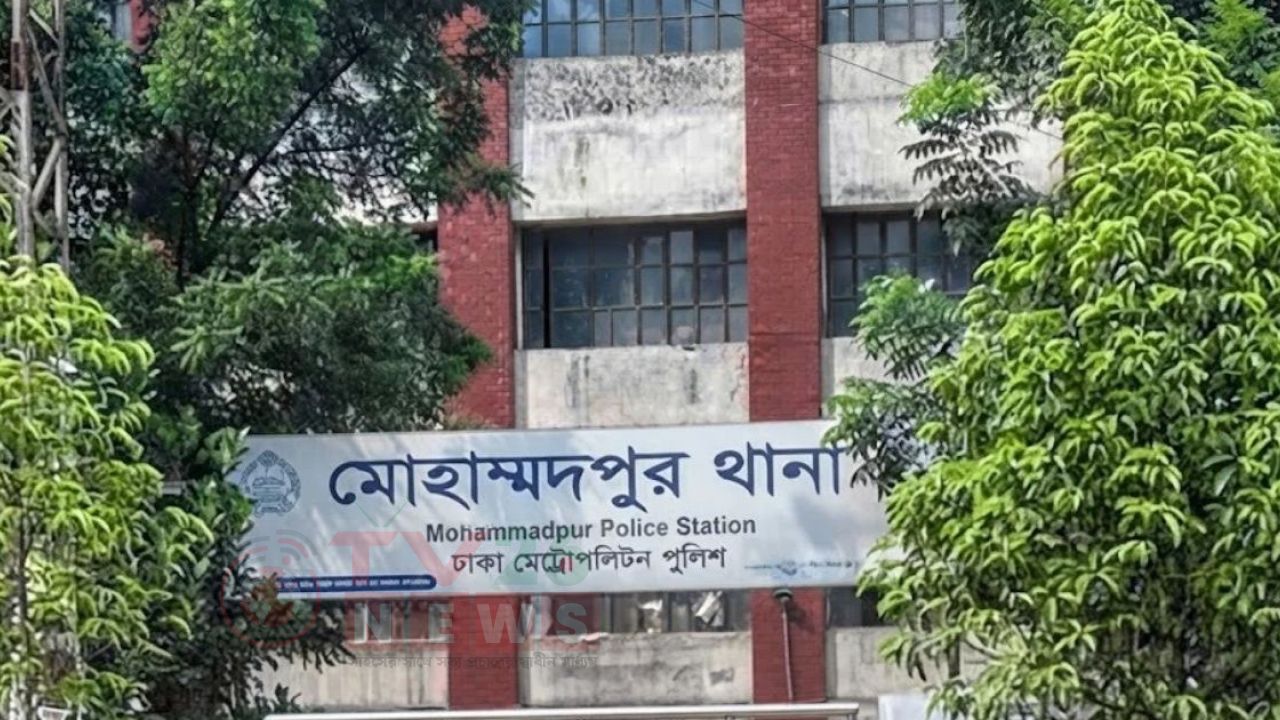 মোহাম্মদপুরে চাপাতি দিয়ে কুপিয়ে মোটরসাইকেল ও টাকা ছিনতাই