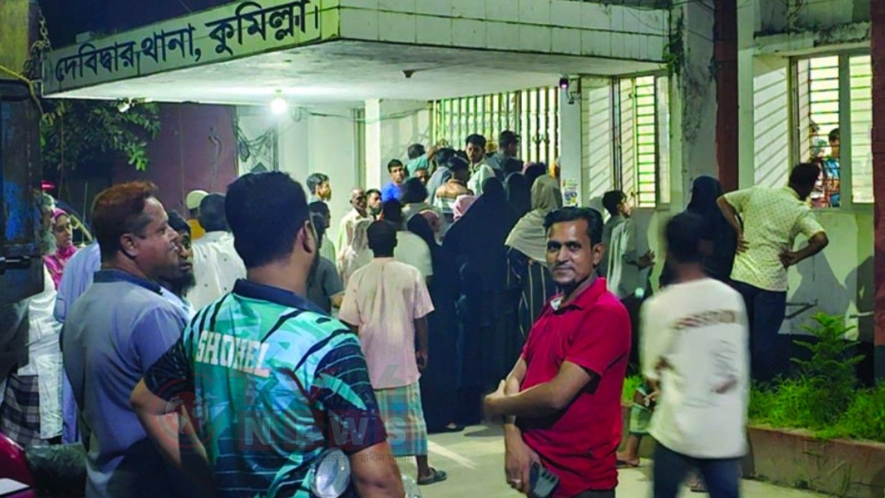 কুমিল্লায় কিশোরগ্যাং বিরোধী অভিযানে আটক ৪১৫ 