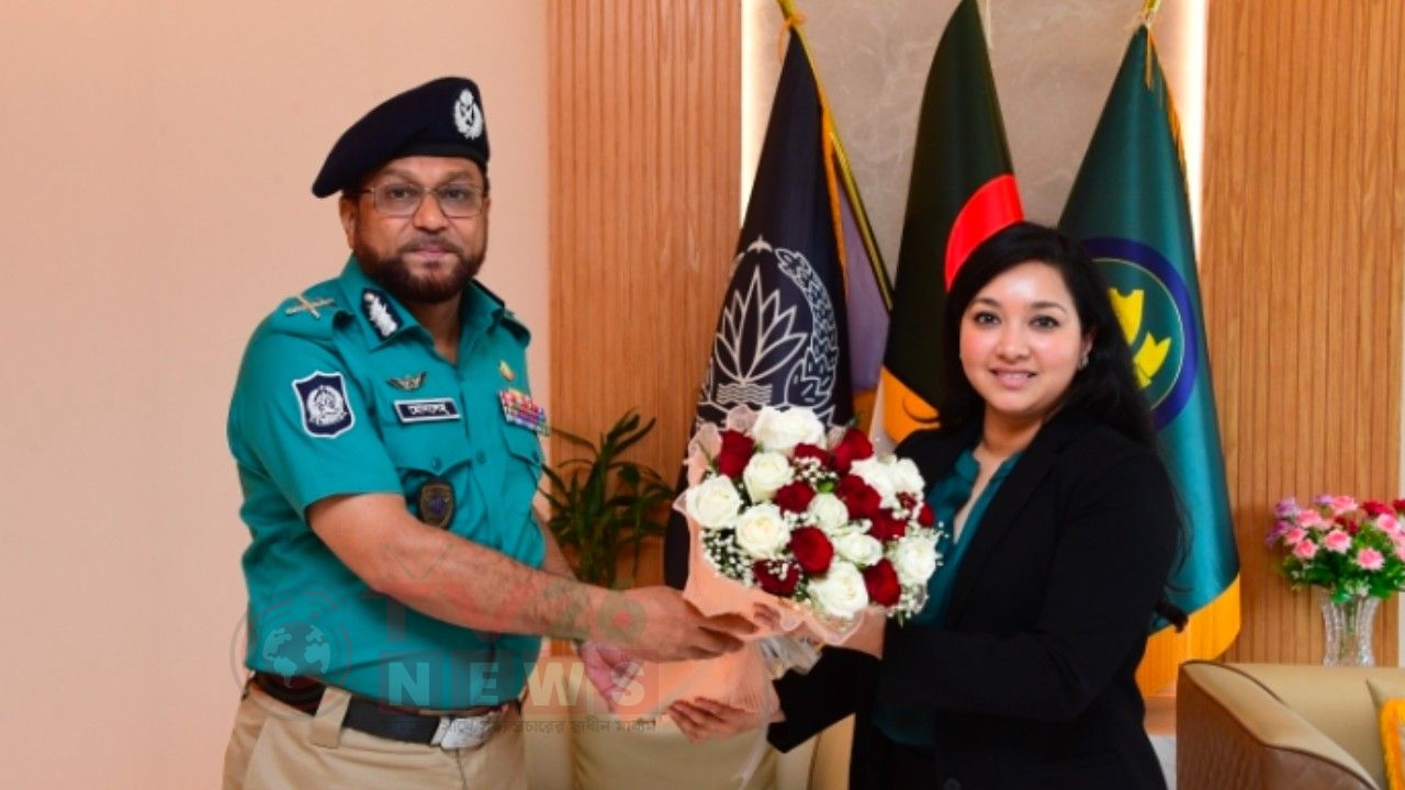 ডিএমপি কমিশনারের সঙ্গে মার্কিন দূতাবাসের প্রতিনিধি দলের সৌজন্য সাক্ষাৎ
