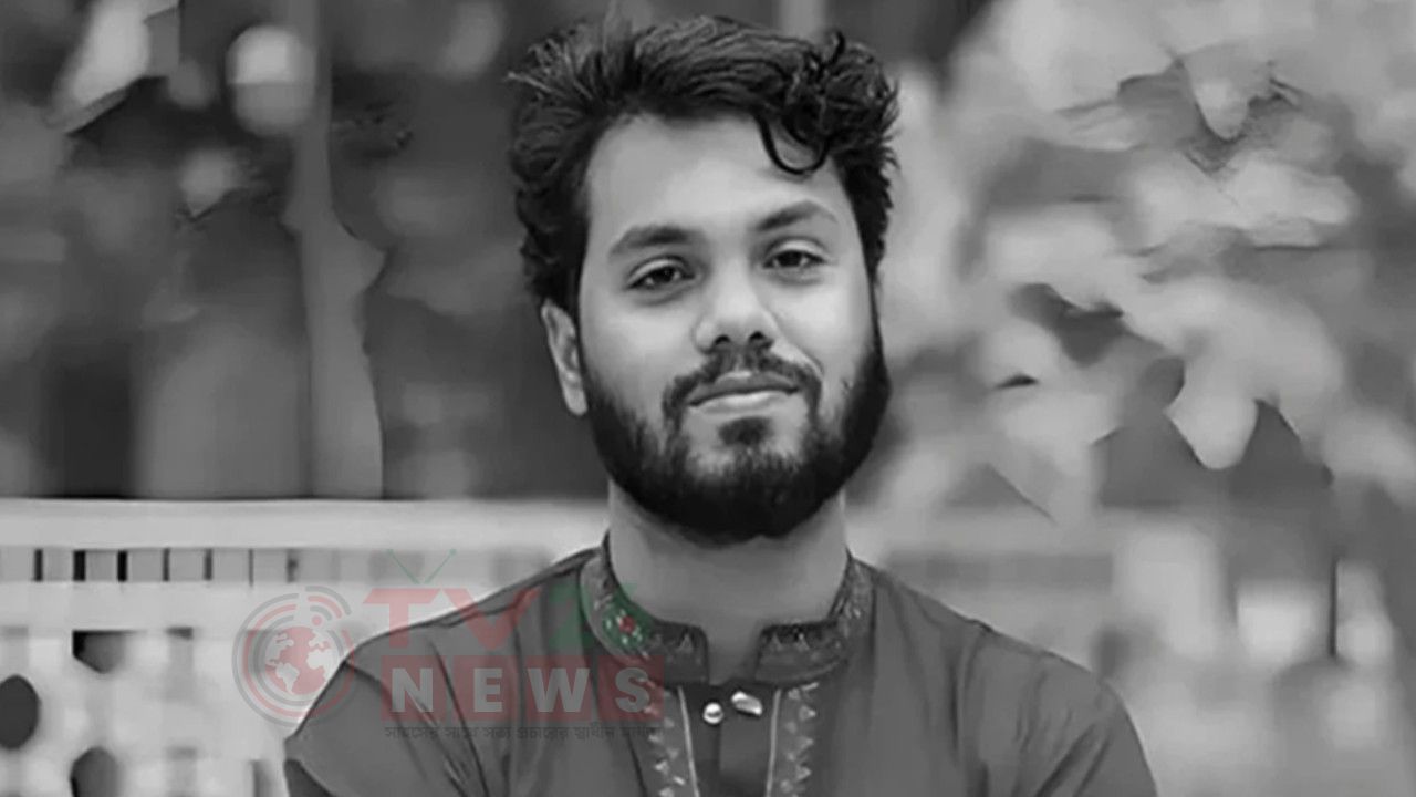 ঢাবি হলের ফটক থেকে মুছে দেওয়া হলো শহীদ ওসমান হাদির নাম