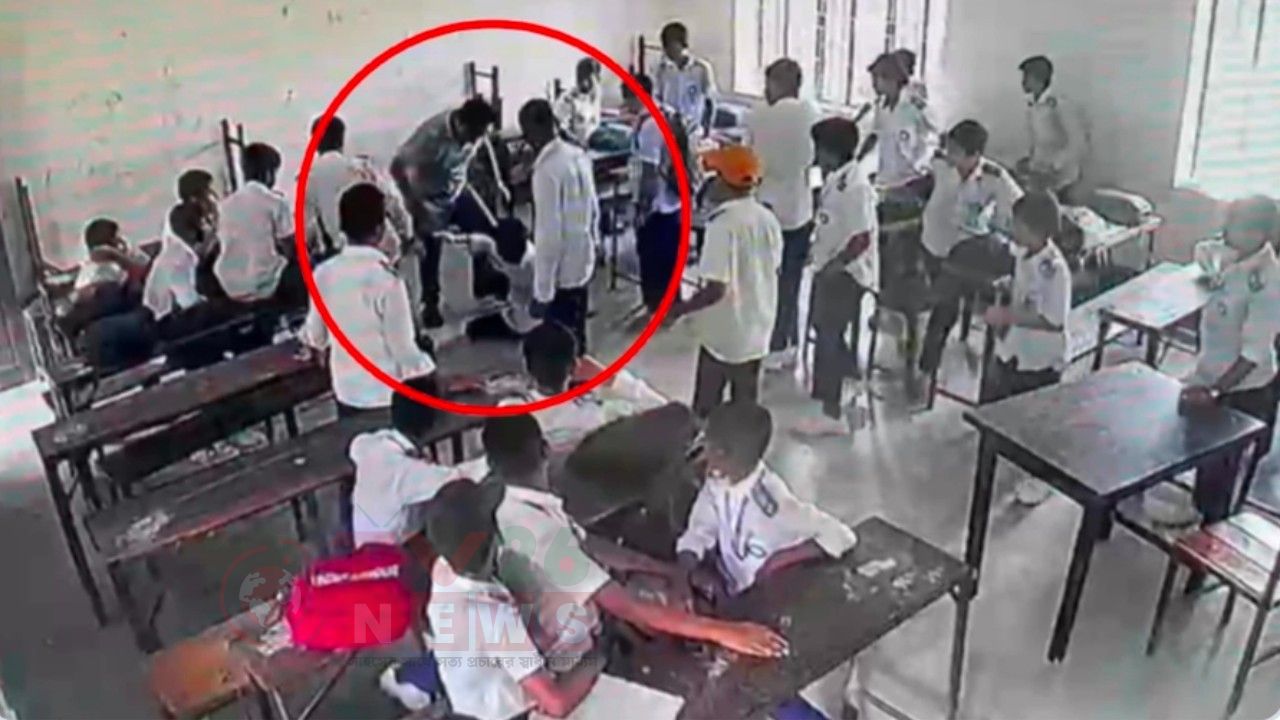 স্কুলে ঢুকে ষষ্ঠ শ্রেণির শিক্ষার্থীকে তিনবার আছাড়, আটক অভিভাবক