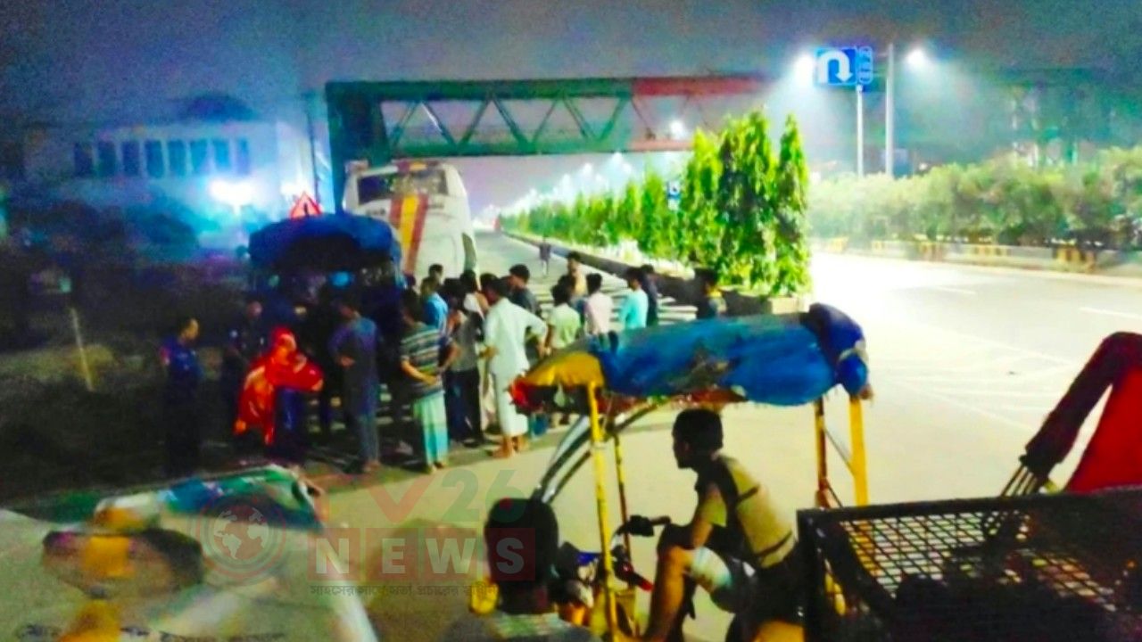 নারায়ণগঞ্জে গভীর রাতে বাসে ডাকাতি, ২৫ যাত্রীর টাকা-মোবাইল লুট