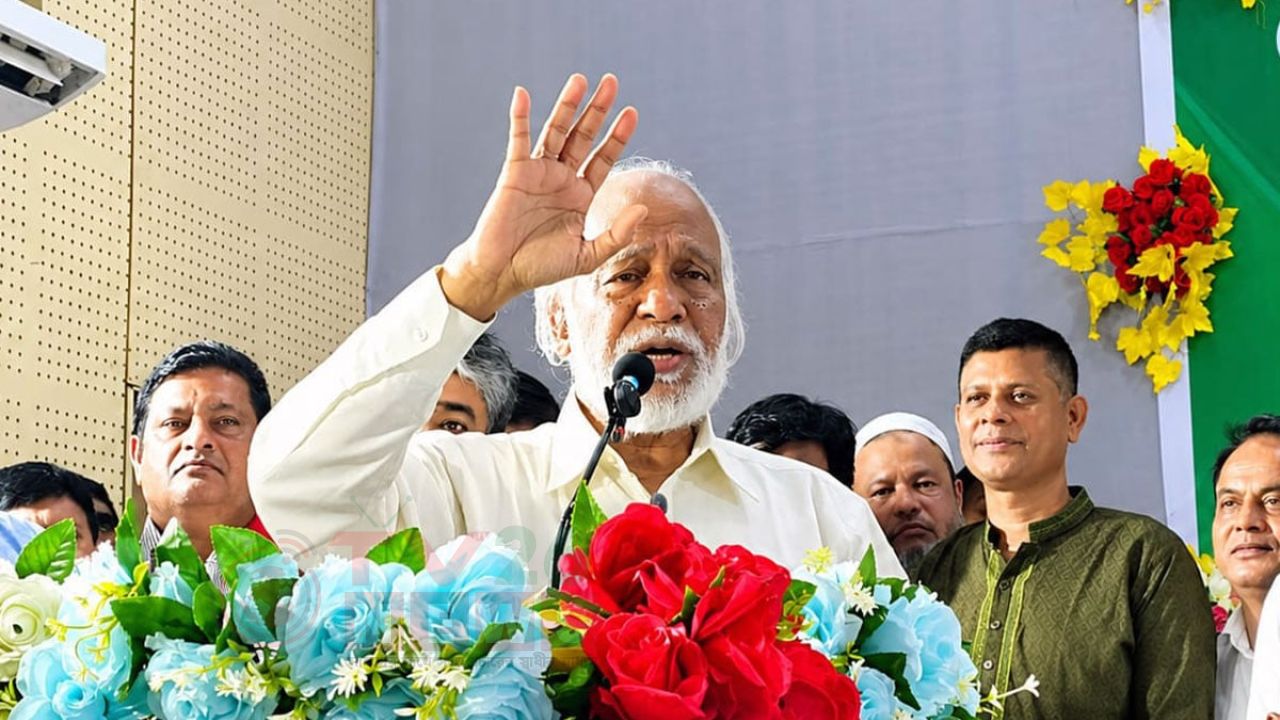 উন্নত জাতি গড়তে শিক্ষাব্যবস্থায় অবহেলা করা যাবে না: মঈন খান
