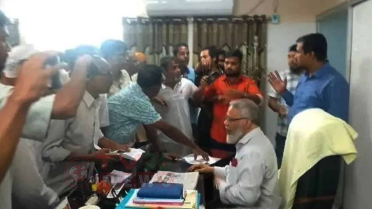 উপাচার্যকে পদত্যাগে বাধ্য করার ঘটনায় একজন গ্রেফতার