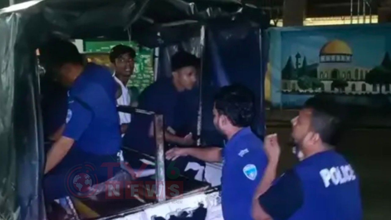 কুমিল্লায় কিশোর গ্যাংবিরোধী অভিযানে আটক ২৫২