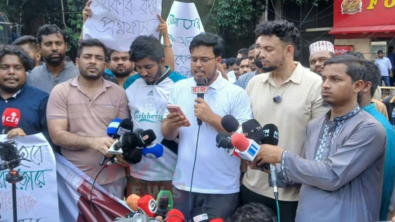প্রতিমন্ত্রী আমিনুল হকের পদত্যাগসহ ৫ দাবিতে যুব উন্নয়ন অধিদফতর ঘেরাও