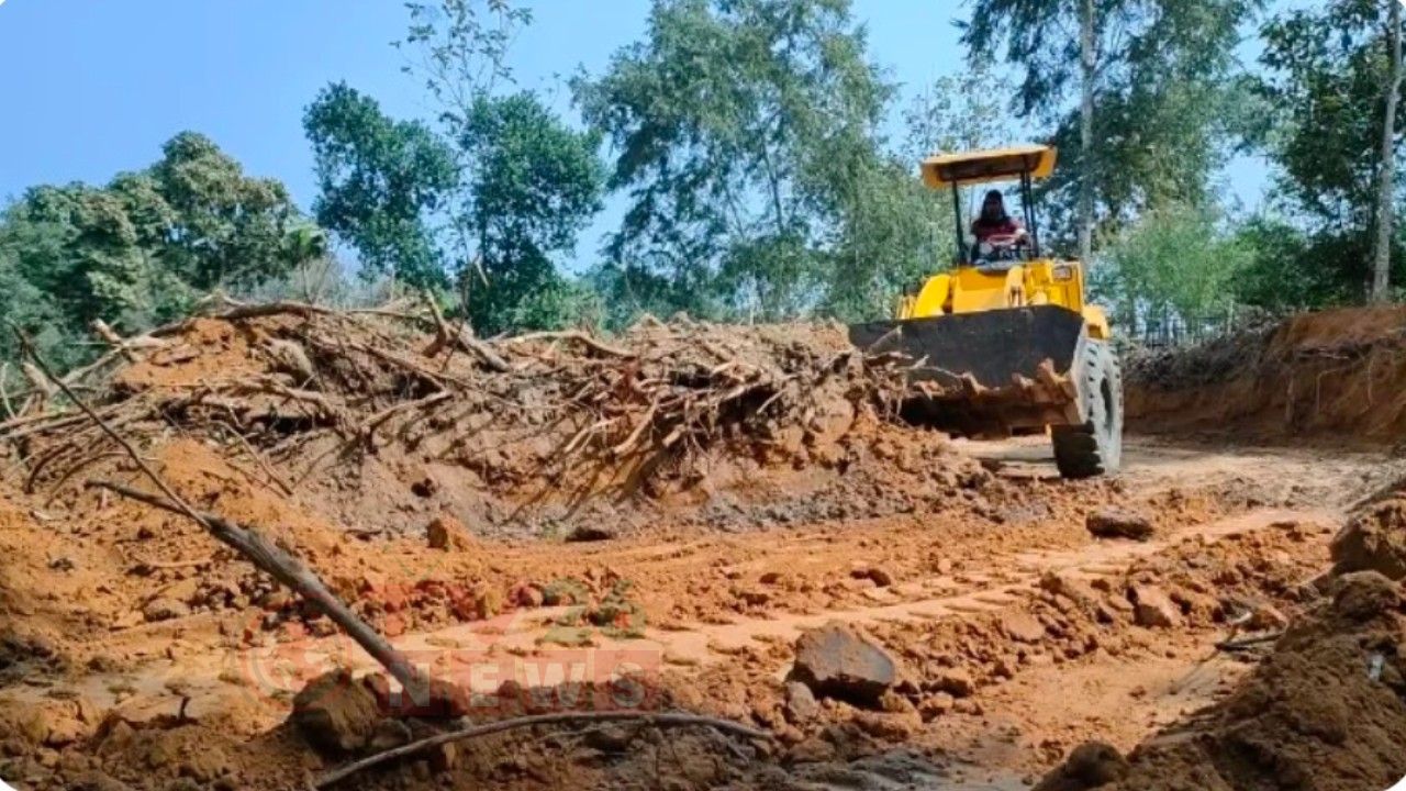 খাগড়াছড়িতে পাহাড় কাটায় ৫০ হাজার টাকা জরিমানা