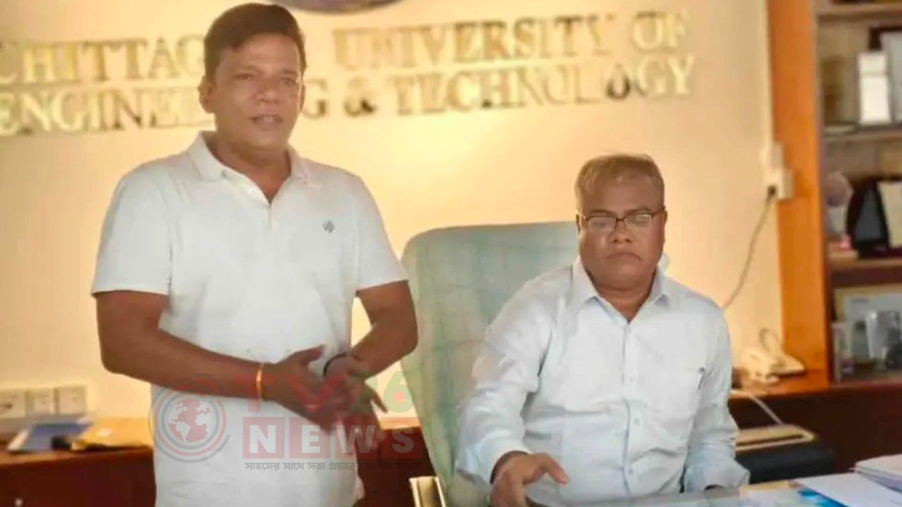 ২১ ঘণ্টা পরেও নিজ কার্যালয় থেকে বের হতে পারেননি চুয়েটের উপাচার্য