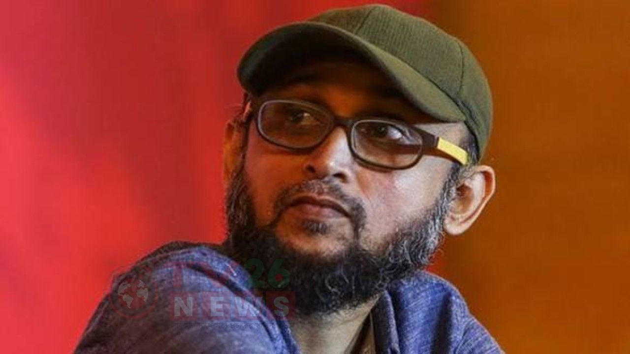 ‘আমাদেরকে আজাইরা আলাপে ব্যস্ত রাইখা কেউ কলকাঠি নাড়তে ব্যস্ত’