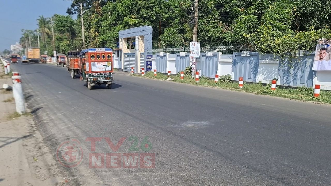 মাদারীপুরে জেলা জজের বাসার সামনে ককটেল বিস্ফোরণ, বিকেলে একই স্থানে এনসিপির সমাবেশ