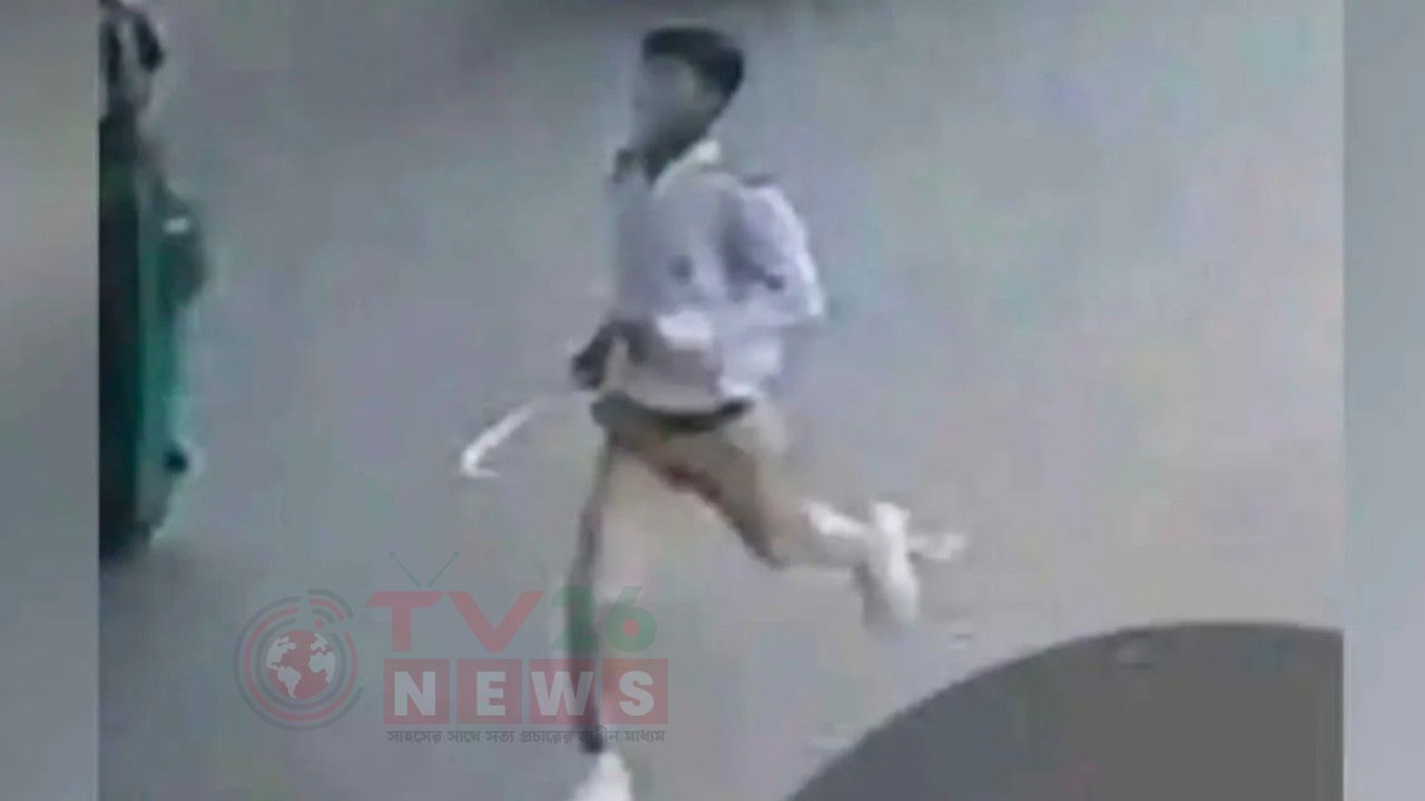 বগুড়ায় শিক্ষককে মারধরের ঘটনায় সপ্তম শ্রেণির শিক্ষার্থী আটক