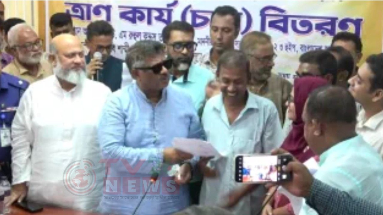 হিন্দুদের দিকে বাঁকা চোখে তাকালে বিষ দাঁত ভেঙে দেব: হুইপ দুলু