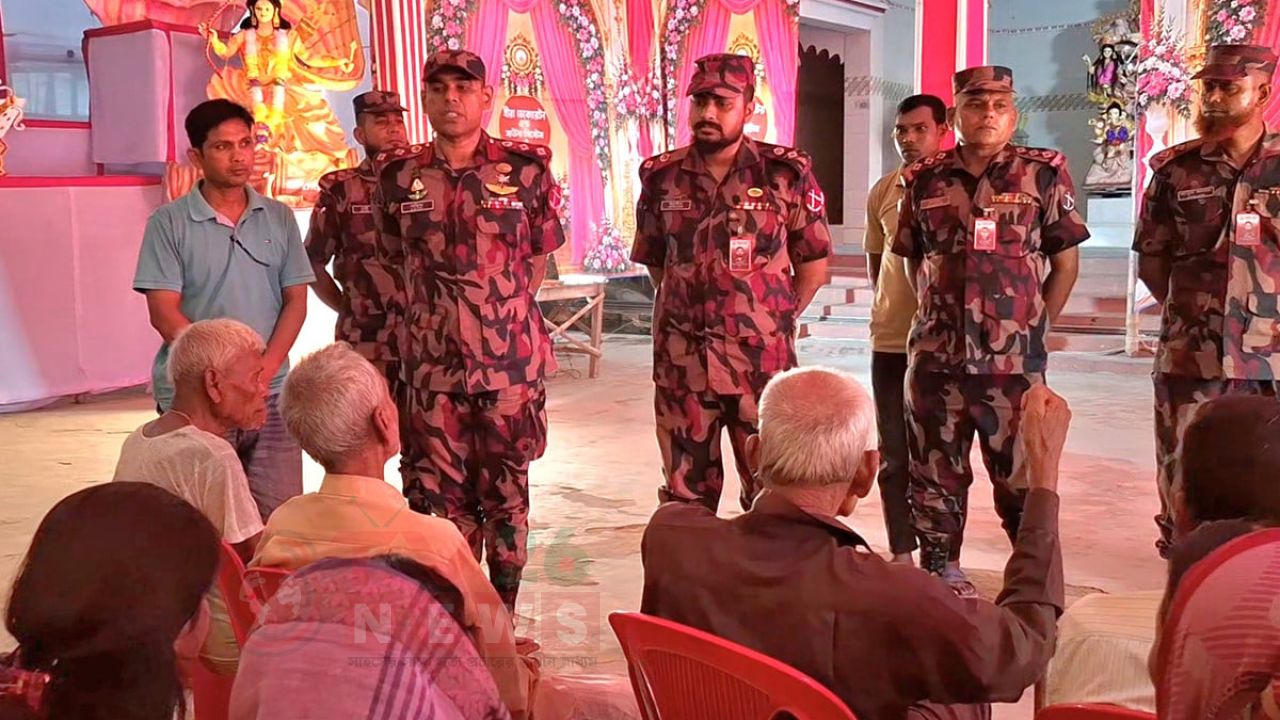 জয়পুরহাটে দুর্গাপূজা ঘিরে বিজিবির কড়া নিরাপত্তা