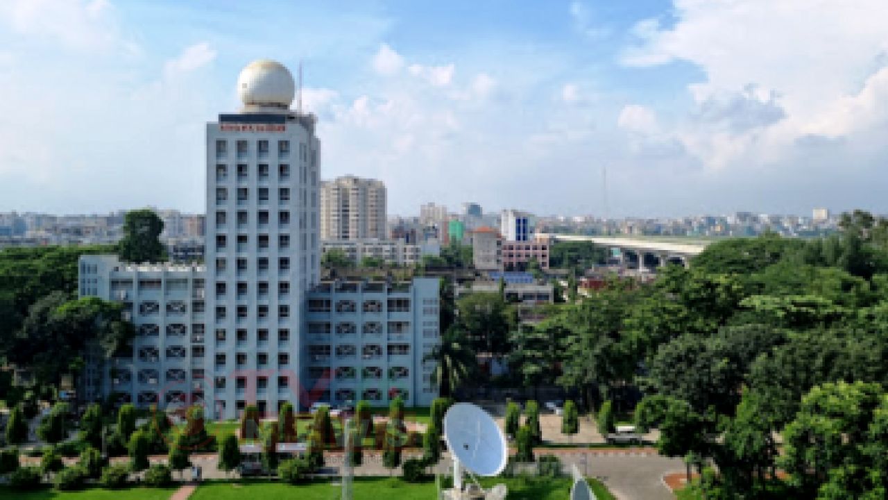 ঢাকায় আজ আকাশ অস্থায়ীভাবে আংশিক মেঘলা ও শুষ্ক থাকবে 