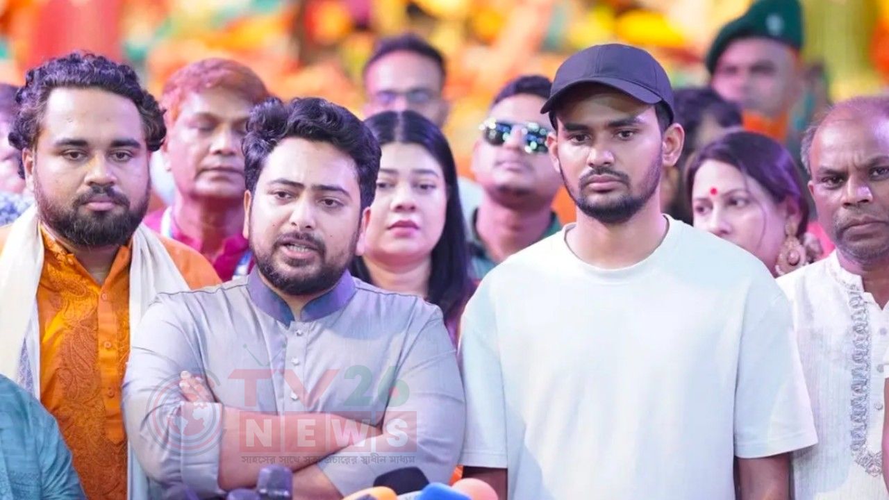 দেশবাসী তাকিয়ে আছে কবে স্বরাষ্ট্রমন্ত্রী পদত্যাগ করবেন : নাহিদ ইসলাম