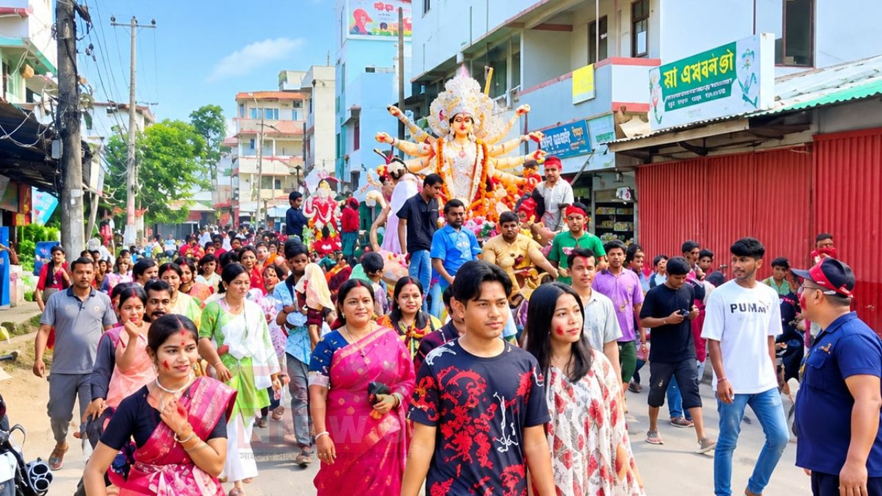 খাগড়াছড়িতে প্রতিমা বিসর্জনের মধ্য দিয়ে দুর্গাপূজার সমাপ্তি