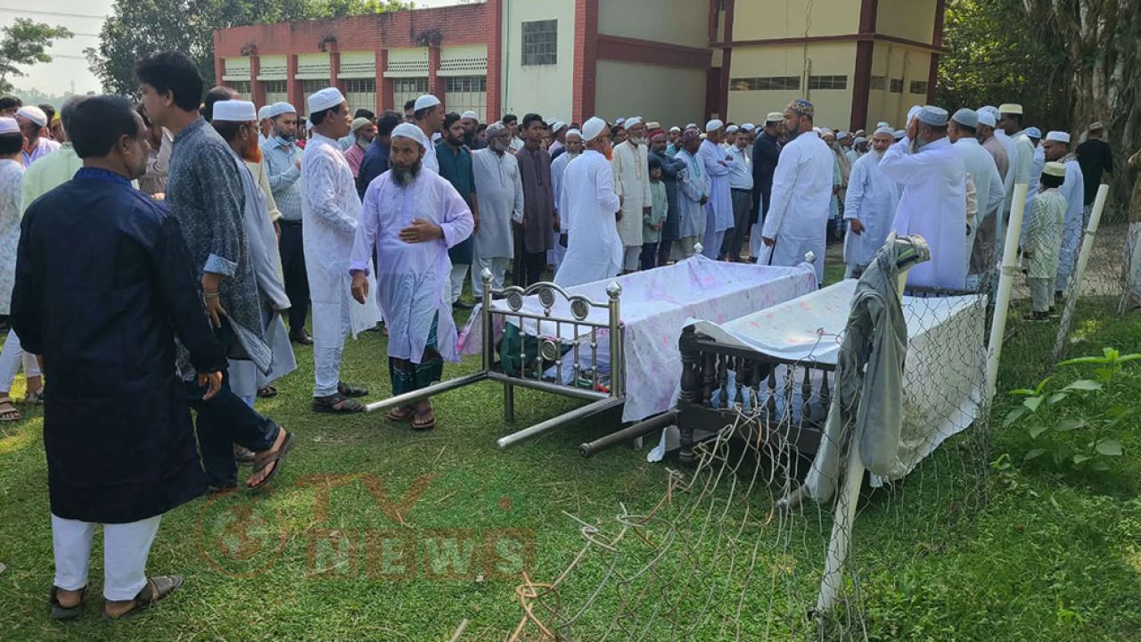 মায়ের মৃত্যুর ১২ ঘণ্টার ব্যবধানে ছেলের মৃত্যু, একসঙ্গে জানাজা