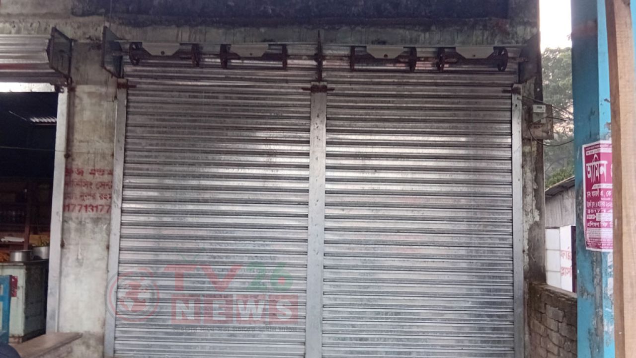 আমতলীতে মাদ্রাসার দোকান দখলের অভিযোগ, বিএনপি নেতাদের বিরুদ্ধে