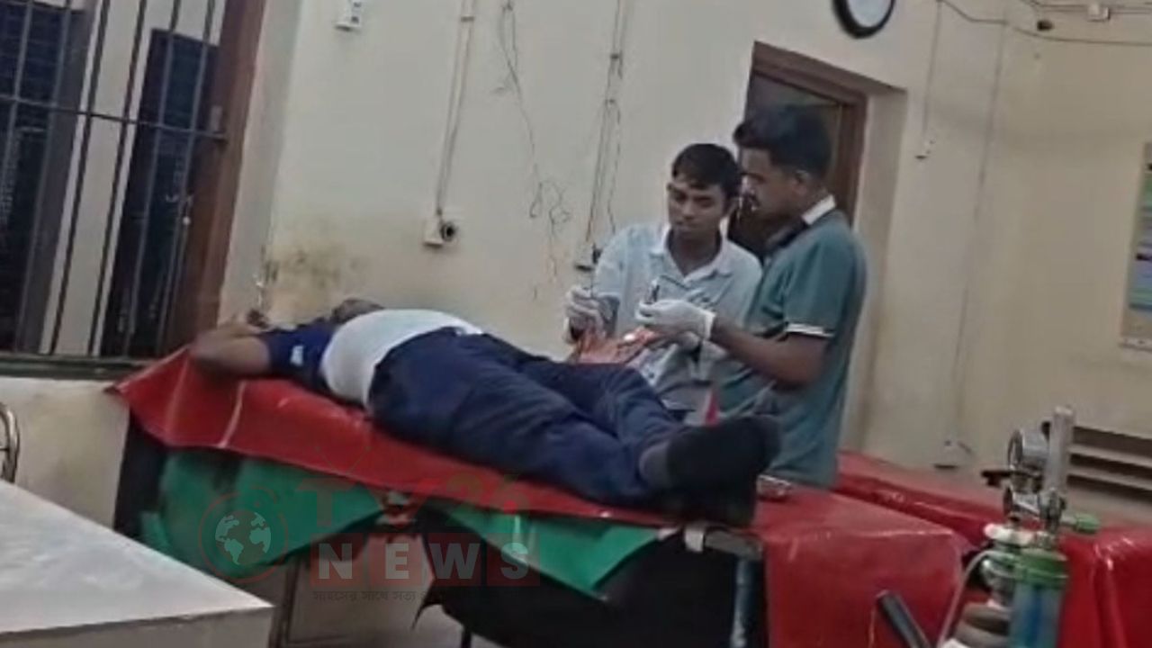 মা ইলিশ রক্ষায় অভিযান, জেলেদের হামলা, পুলিশ সদস্যসহ আহত ২