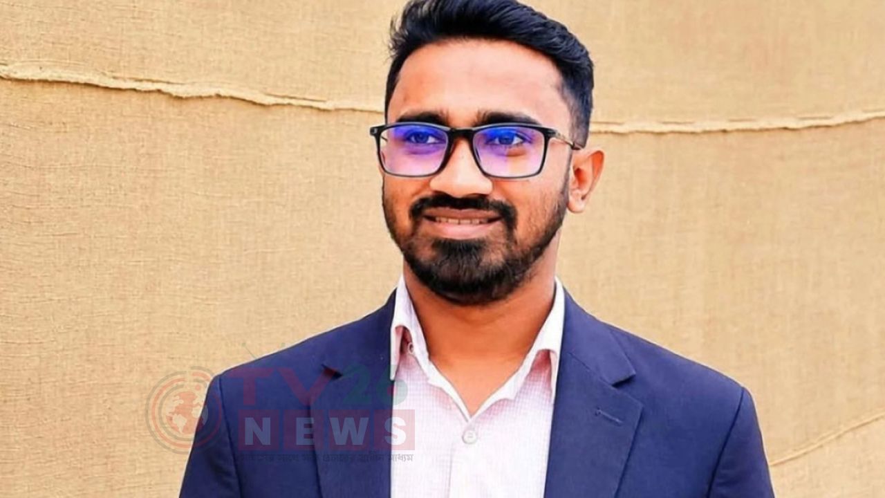 প্রকাশ্যে চুমু দেওয়ার সংস্কৃতি চালু করেছেন একটি দলের প্রধান নেতা: রাশেদ খাঁন 