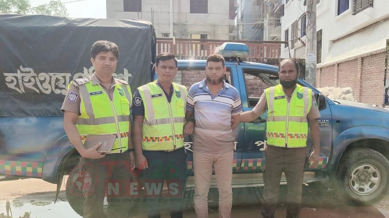 ঢাকা-টাঙ্গাইল মহাসড়কে গরুবাহী পিকআপে ডাকাতির চেষ্টা, ৯ গরুসহ পিকআপ উদ্ধার