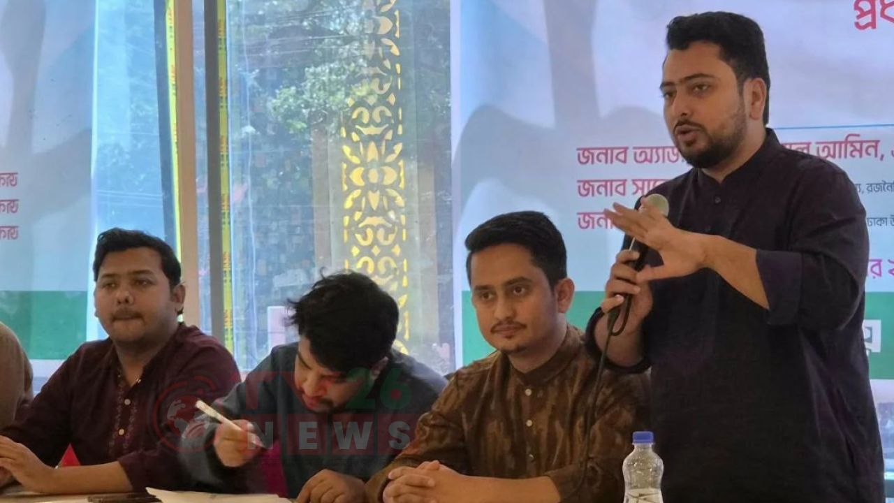 রাষ্ট্রীয় কাঠামো সংস্কার না হলে ক্ষমতায় যিনিই যাবেন হাসিনা হয়ে উঠবেন: নাহিদ ইসলাম